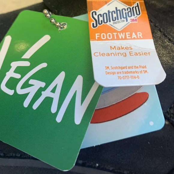 Skechers Keepsakes 2.0 Cabin Feels Womens Winter Snow Boots Black Vegan NEW - Picture 6 of 8